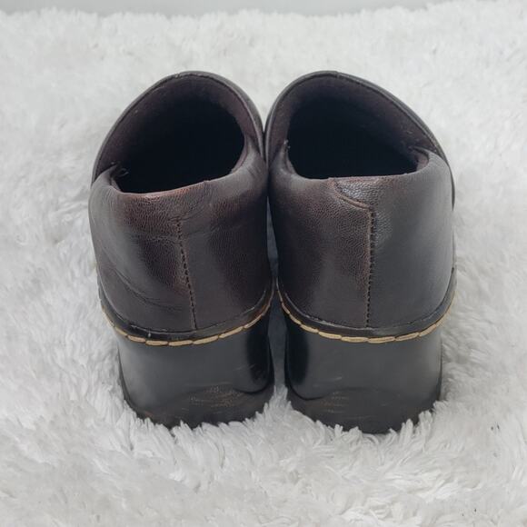 B.o.c brown clogs sz 7 - Picture 4 of 9